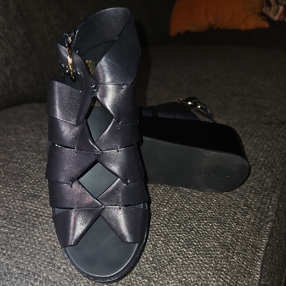Salvatore Ferragamo Black Platform Sandals - Picture 10 of 13